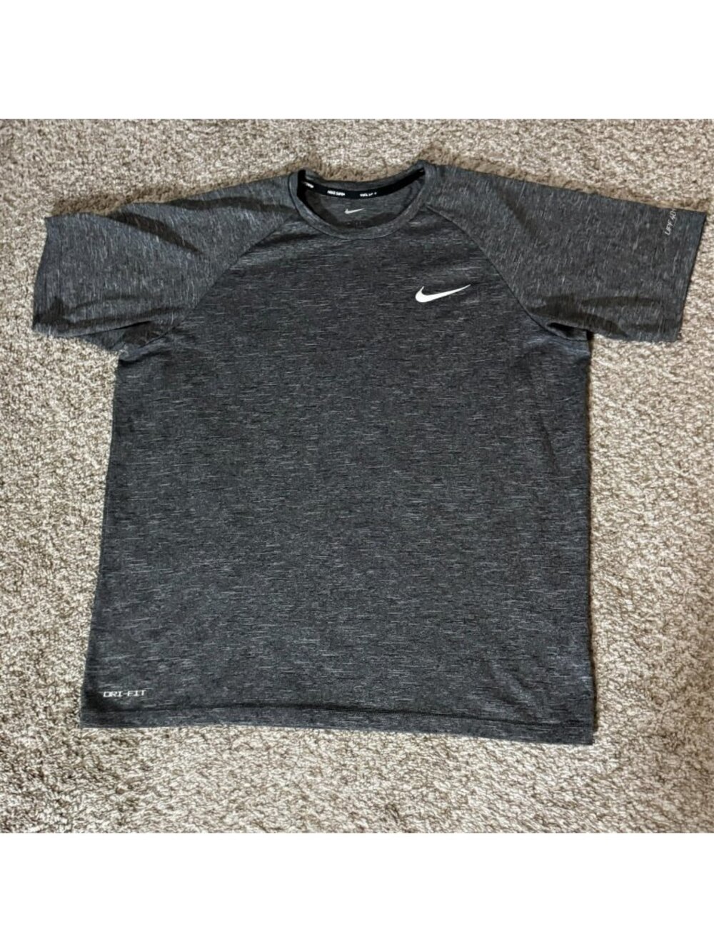 Nike Swim Shirt Mens Medium Gray Dri-FIT UPF 40+ Short Sleeve Rash Guard